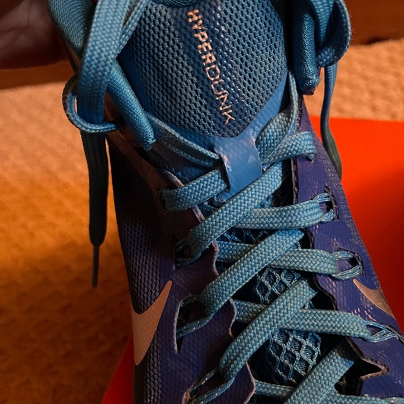 Nike Hyperdunk - Picture 4 of 10